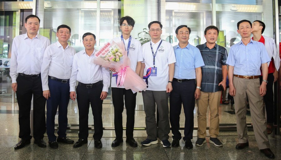 Niềm tự hào của cậu học sinh đoạt Huy chương Vàng Olympic Vật lý châu Á - 2025 - ảnh 3