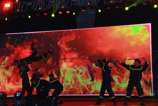 Tưng bừng chương trình liên hoan văn nghệ “Bài ca Đại đoàn kết” - ảnh 2