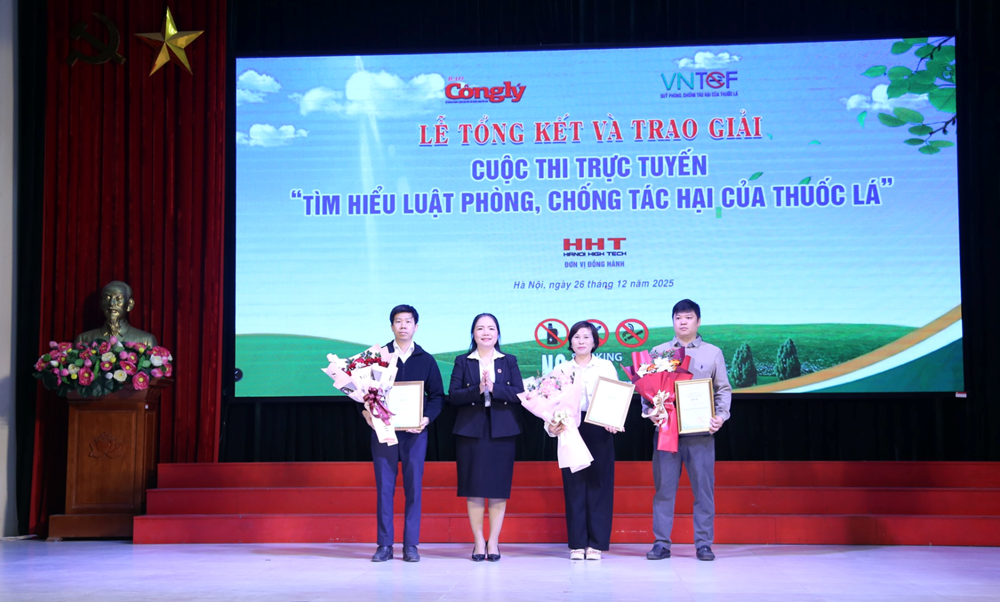 Trao giải cuộc thi trực tuyến “Tìm hiểu Luật Phòng, chống tác hại của thuốc lá“ - ảnh 1