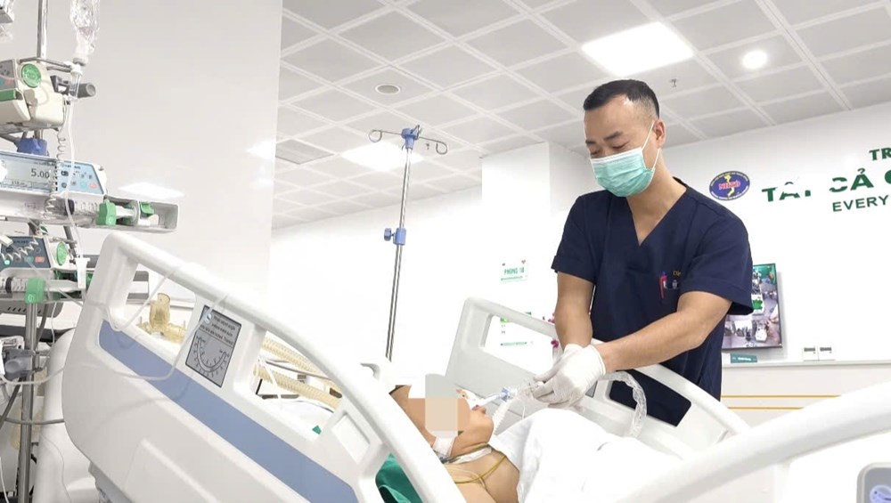 Bệnh nhi 15 tuổi và phụ nữ 36 tuổi vượt “cửa tử” một cách ngoạn mục - ảnh 1