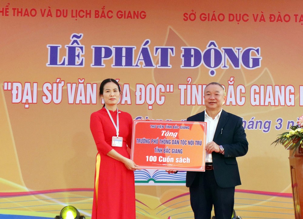 “Phần thưởng lớn nhất là lan tỏa văn hóa đọc trong cộng đồng” - ảnh 1