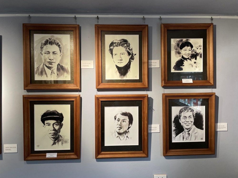 Khai mạc triển lãm mỹ thuật “Hà Nội trong mắt ai” - ảnh 1