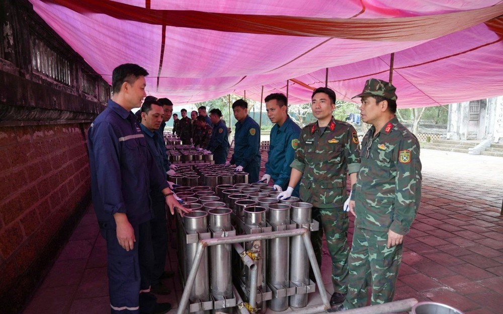 Ngoại thành Hà Nội sẵn sàng bắn pháo hoa đêm Giao thừa - ảnh 3