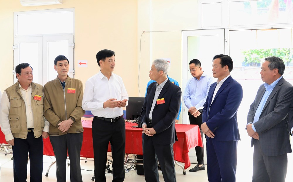 Bí thư Thành ủy Hà Nội Nguyễn Duy Ngọc kiểm tra tại xã Thường Tín và phường Hồng Hà - ảnh 3