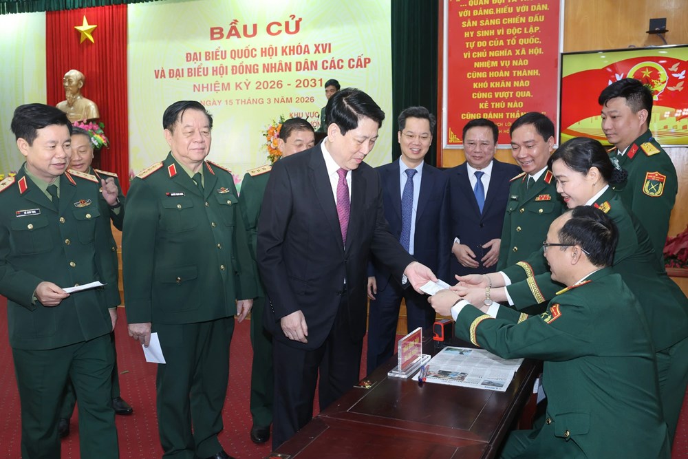 Cử tri trên địa bàn phường Hoàn Kiếm gửi trọn niềm tin vào lá phiếu - ảnh 1