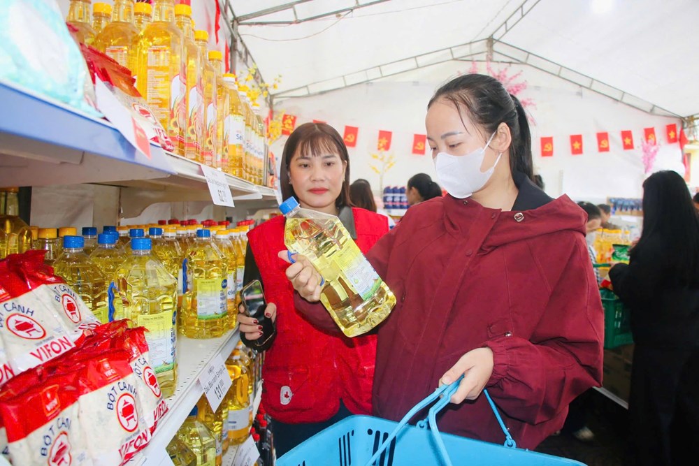 Gần 897 tỉ đồng chăm lo người có hoàn cảnh khó khăn - ảnh 2