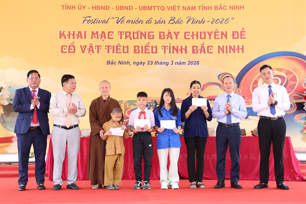 Khai mạc trưng bày “Cổ vật tiêu biểu tỉnh Bắc Ninh” - ảnh 5