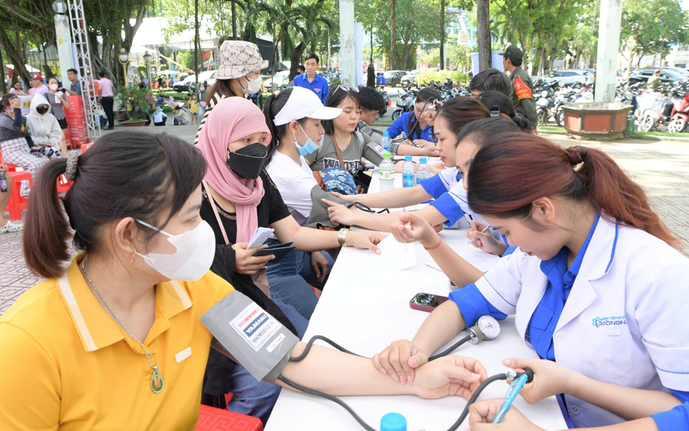 Đăng ký khám bệnh miễn phí trong Ngày hội Sức khoẻ toàn dân - ảnh 1