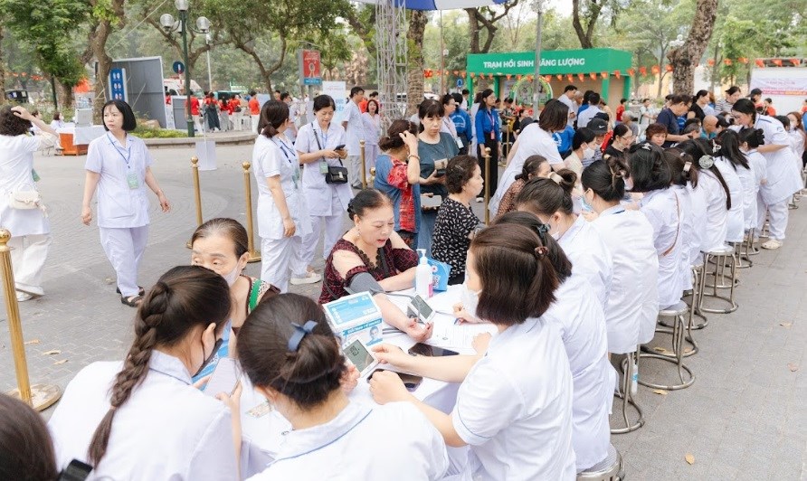 Hơn 1/3 người dân phát hiện bất thường sau khám sàng lọc tại Hà Nội - ảnh 1