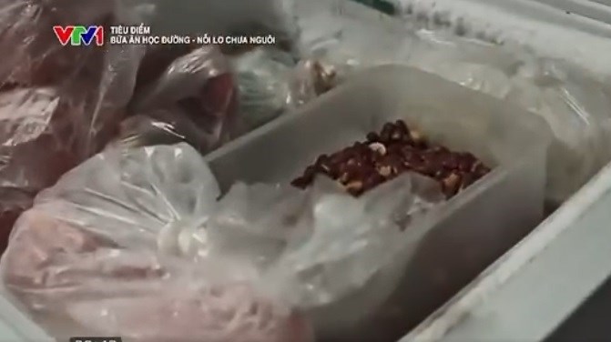 Phía sau những suất ăn bán trú: Nhiều bất thường bị phơi bày - ảnh 1