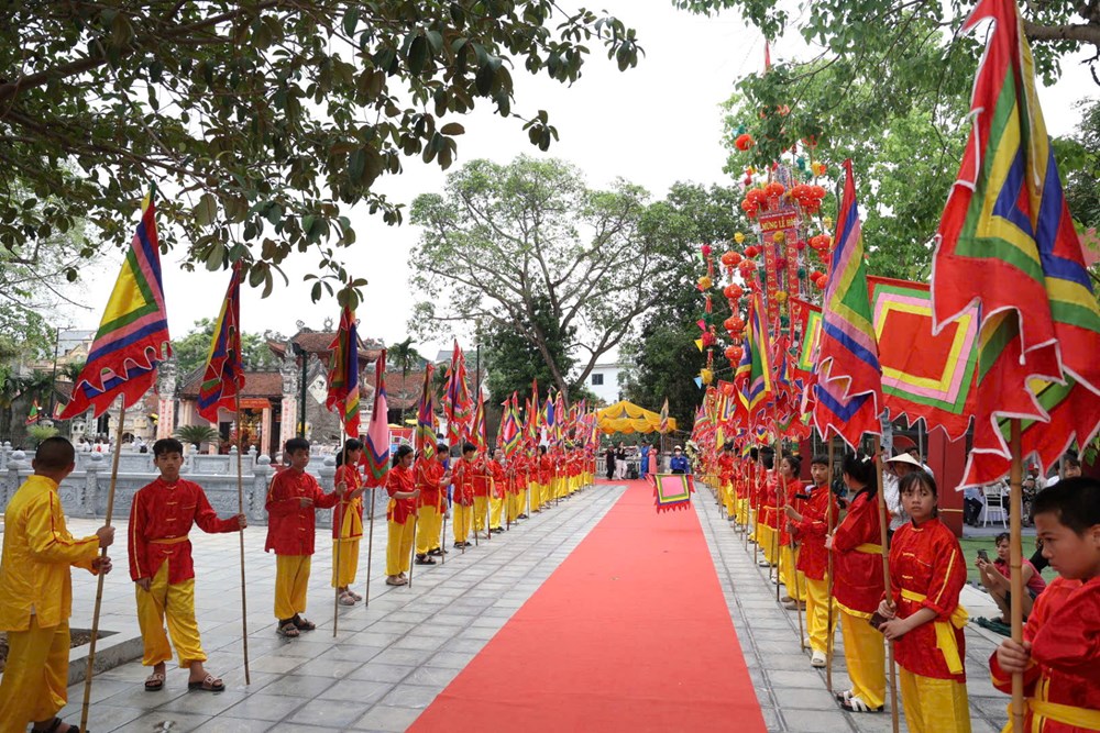 Lễ hội Bình Đà 2026: Trang nghiêm nghi lễ dâng hương Quốc Tổ Lạc Long Quân - ảnh 8