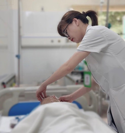 Điều trị động kinh kháng thuốc thông qua điện não đồ vỏ não - ảnh 3
