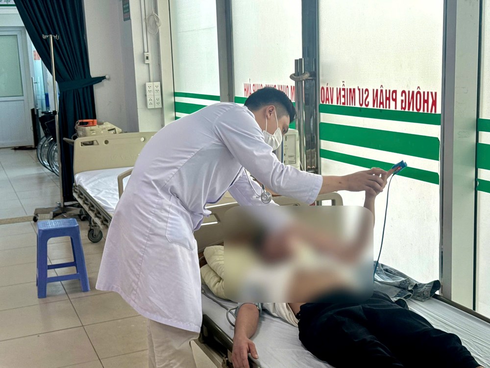 Shipper 21 tuổi gặp tai nạn vì say nắng khi giao hàng giữa trưa - ảnh 1
