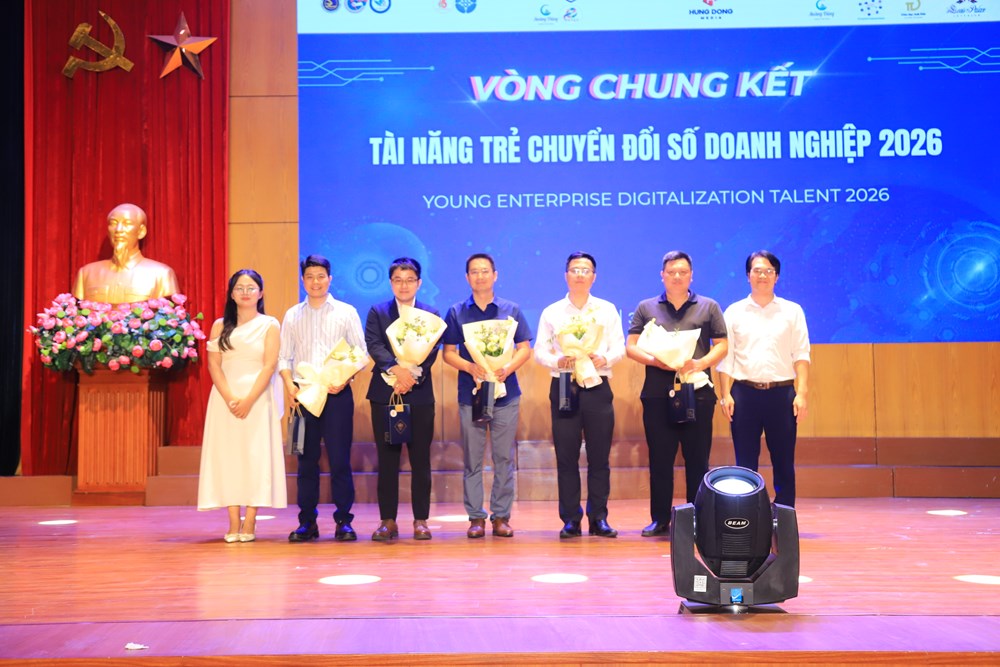 Sinh viên thử thách với chuyển đổi số doanh nghiệp - ảnh 1
