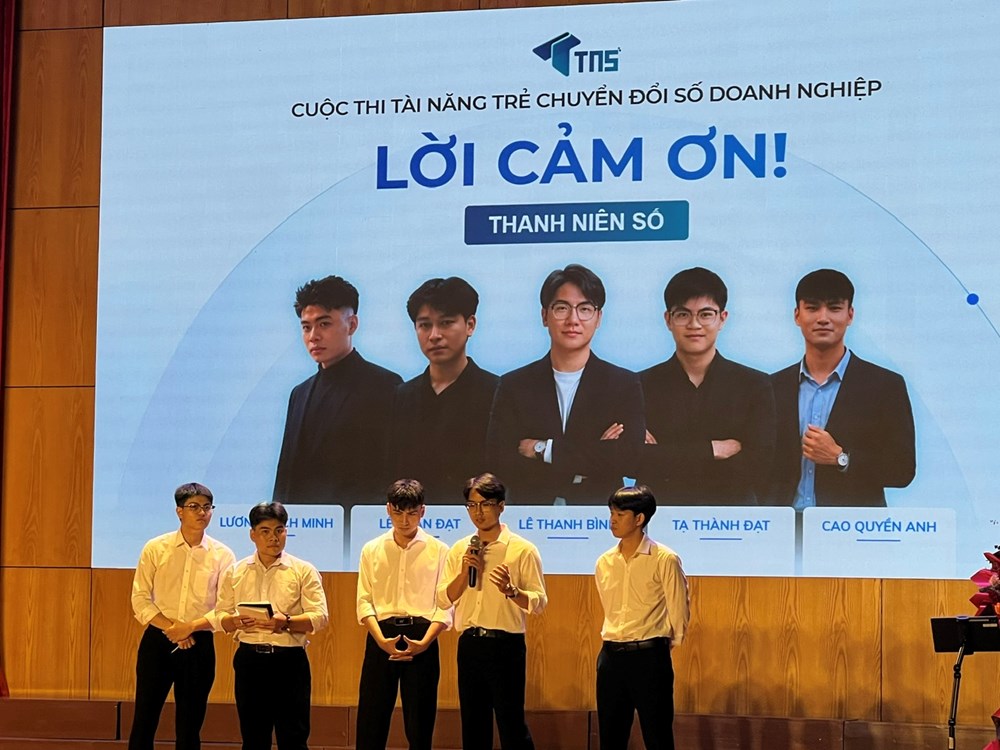 Sinh viên thử thách với chuyển đổi số doanh nghiệp - ảnh 2