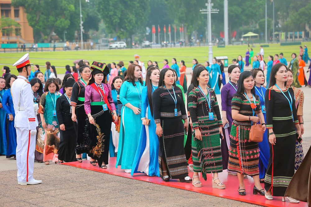 Khai mạc phiên thứ nhất Đại hội đại biểu phụ nữ toàn quốc lần thứ XIV - ảnh 2