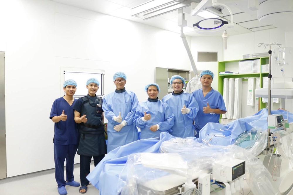 Từ tiếng khóc chào đời, ca cấp cứu xuyên đêm đến bệnh nhân đầu tiên xuất viện tại Bệnh viện Bạch Mai cơ sở Ninh Bình - ảnh 2