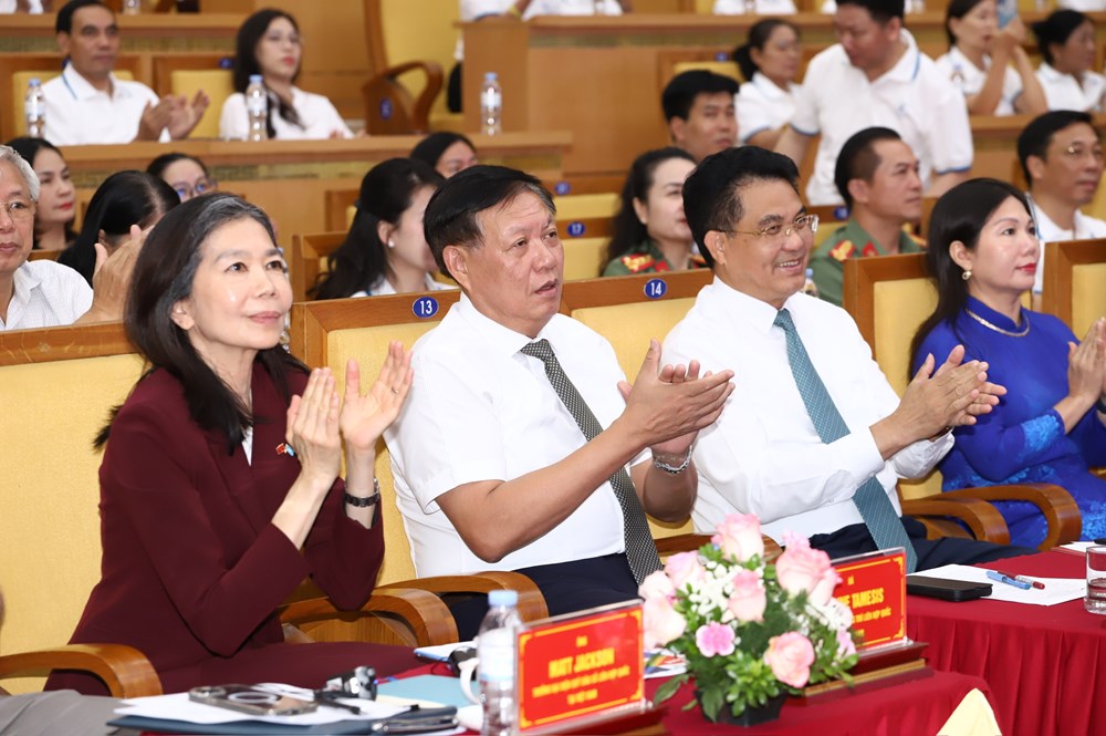 Thanh niên có vai trò và sứ mệnh trong ứng phó với xu hướng mức sinh thấp và già hóa dân số - ảnh 2