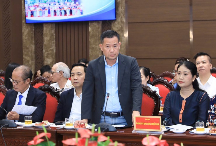 Bí thư Thành ủy Hà Nội: Trọng dụng trí thức, văn nghệ sĩ để kiến tạo động lực phát triển mới - ảnh 6