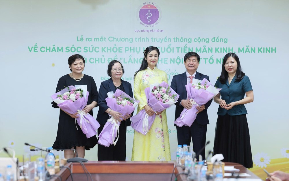 NSND Thu Hà chia sẻ về bí quyết gìn giữ thanh xuân và sức khỏe - ảnh 3