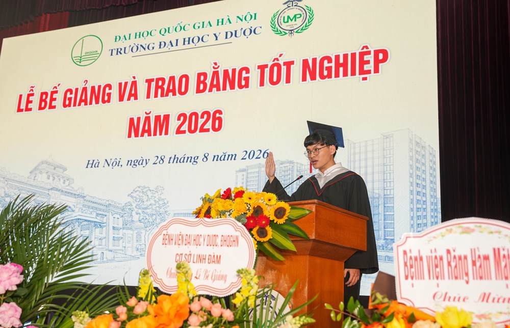 Lời nhắn nhủ của Hiệu trưởng Trường ĐH Y Dược tới hơn 400 tân bác sĩ, dược sĩ - ảnh 4