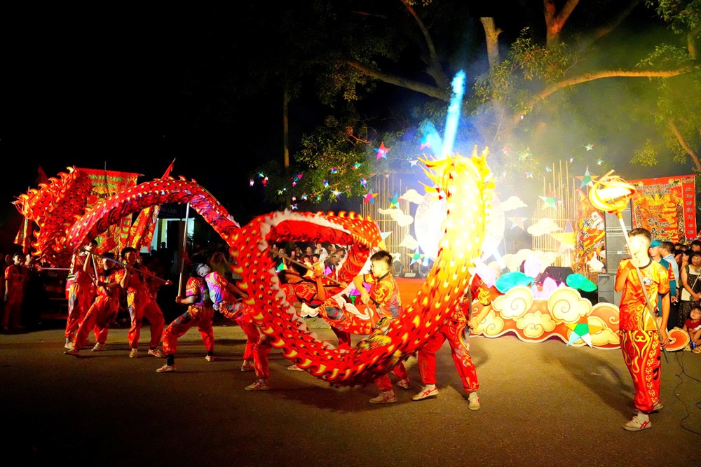 Đường Lâm rộn ràng “Đêm trăng làng cổ” - ảnh 1