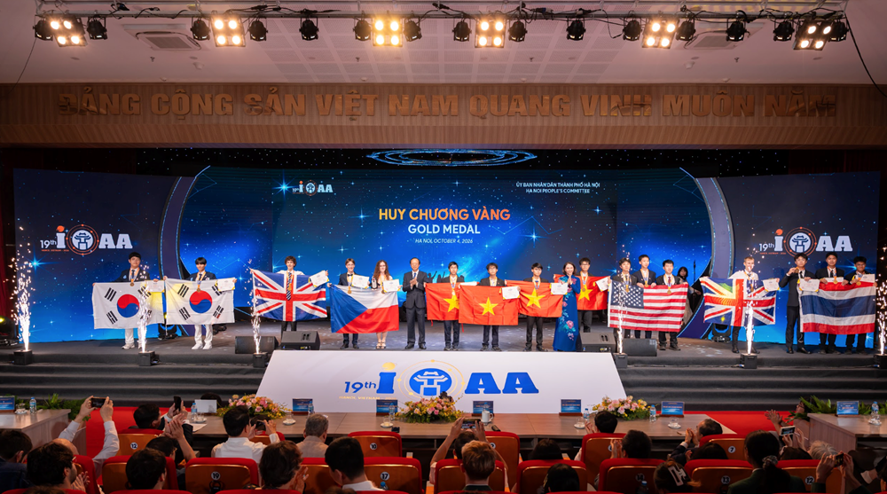 Việt Nam đoạt 10 huy chương tại Kỳ thi Olympic Thiên văn và Vật lý thiên văn quốc tế - ảnh 5