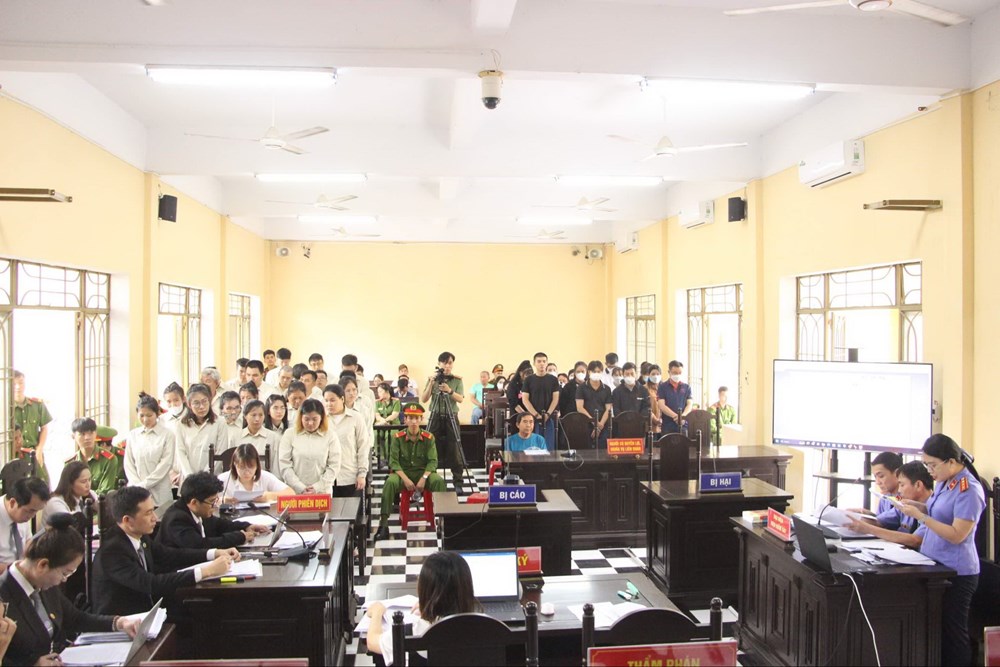 Xét xử các đối tượng cầm đầu đường dây cho vay lãi nặng hơn 20.000 tỉ - ảnh 1