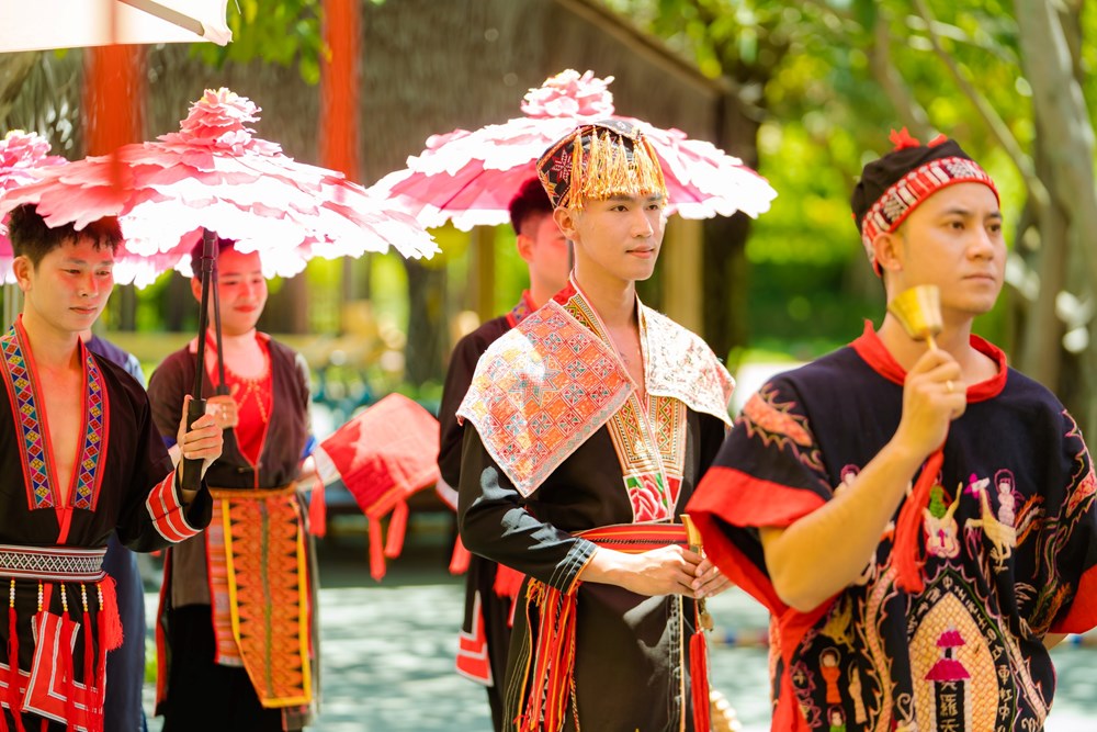Mang Tây Bắc về miền xuôi xứ Quảng - ảnh 6