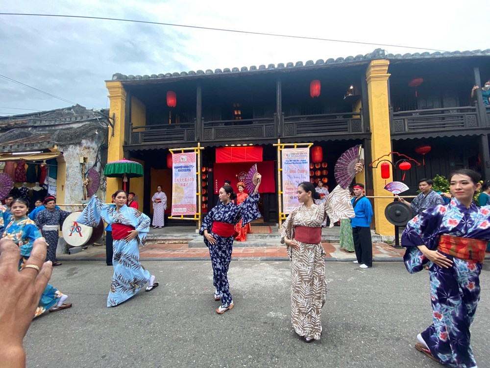 "Khâm phục và biết ơn khi người dân Hội An đang thực hiện những đức tính tốt đẹp của Nhật Bản mà nhiều người Nhật đã lãng quên" - ảnh 2