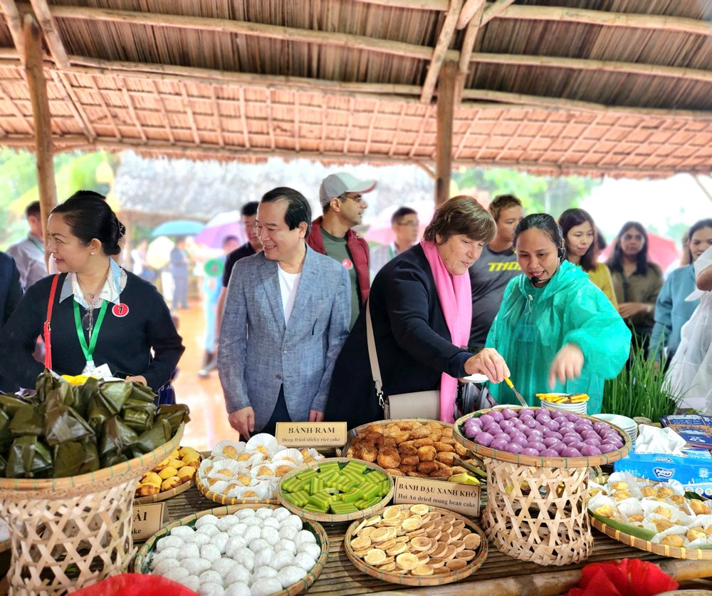 Đại biểu tham dự Hội nghị quốc tế về du lịch nông thôn trải nghiệm làng du dịch tốt nhất Trà Quế - ảnh 5