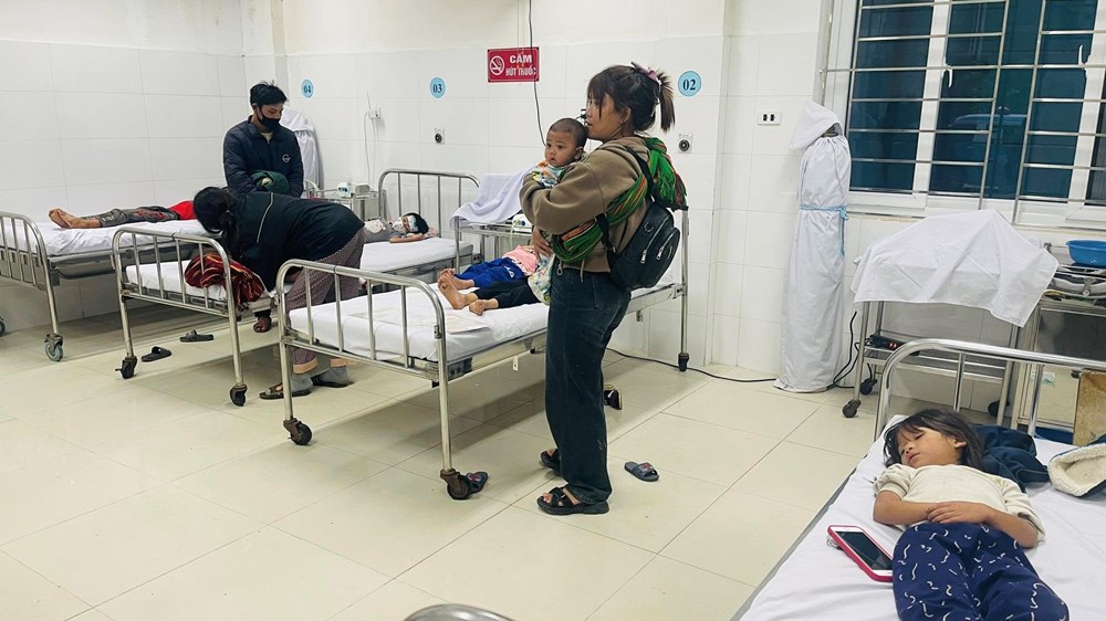 255 trẻ có triệu chứng sốt phát ban, Quảng Nam tăng cường các biện pháp phòng chống dịch bệnh - ảnh 1