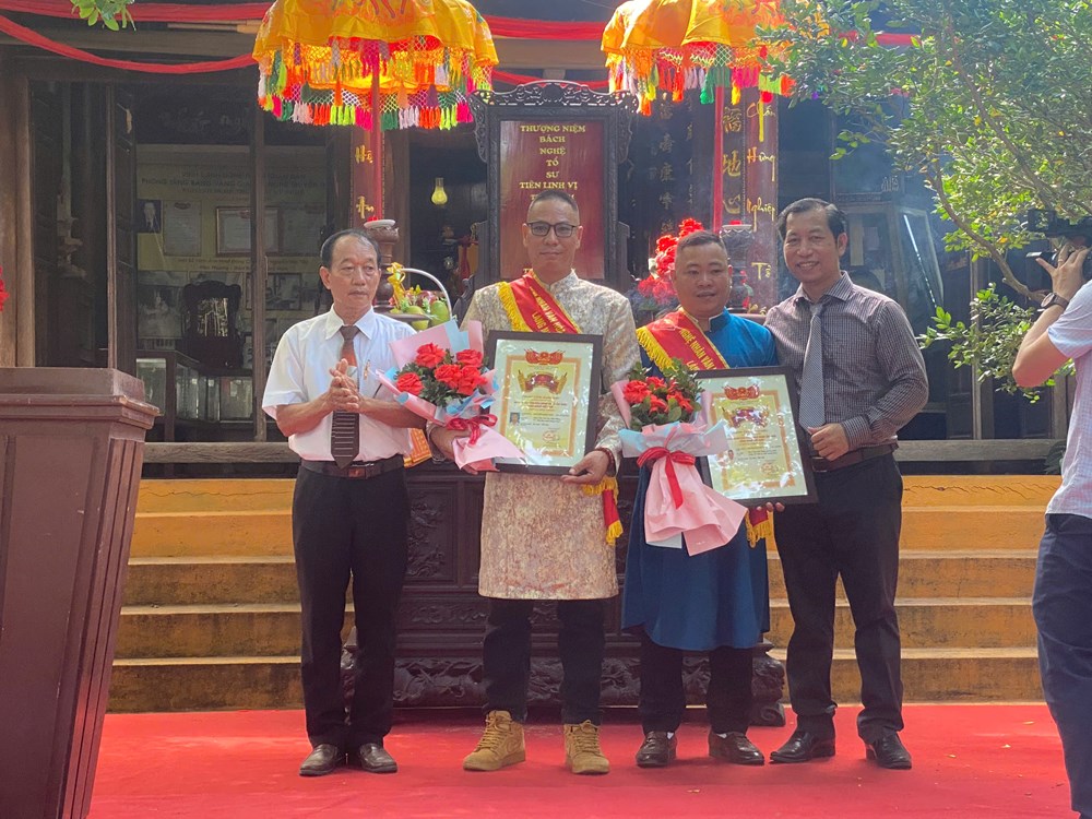 Gặp mặt, vinh danh nghệ nhân làng nghề - ảnh 3