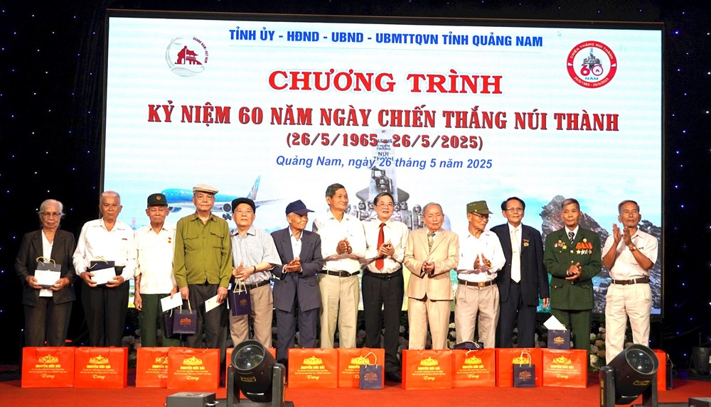 Kỷ niệm 60 năm chiến thắng Núi Thành - ảnh 2
