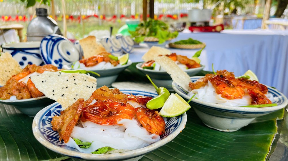 Sắc màu mỳ Quảng - ảnh 1