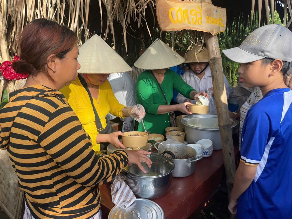 Về Kim Bồng, trải nghiệm phiên chợ quê đậm hồn xứ Quảng - ảnh 5