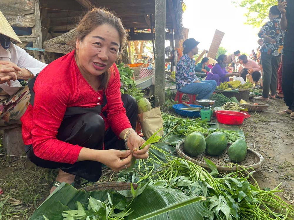 Về Kim Bồng, trải nghiệm phiên chợ quê đậm hồn xứ Quảng - ảnh 8