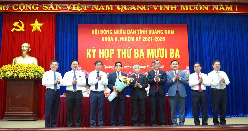 HĐND tỉnh Quảng Nam họp kỳ cuối trước khi sáp nhập vào TP Đà Nẵng - ảnh 3