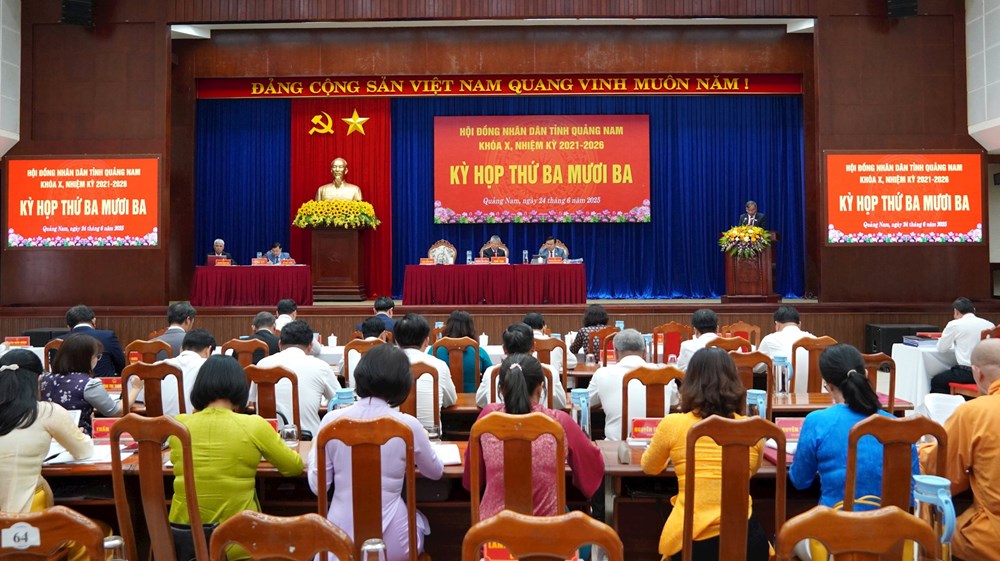 HĐND tỉnh Quảng Nam họp kỳ cuối trước khi sáp nhập vào TP Đà Nẵng - ảnh 2