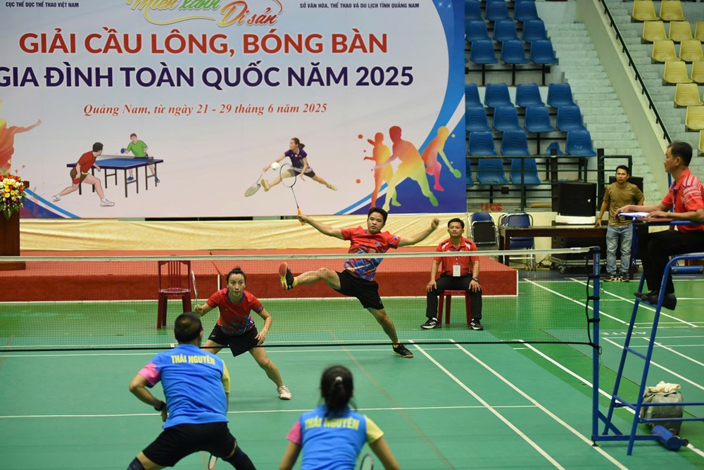Khai mạc Giải vô địch cầu lông, bóng bàn gia đình toàn quốc  - ảnh 4