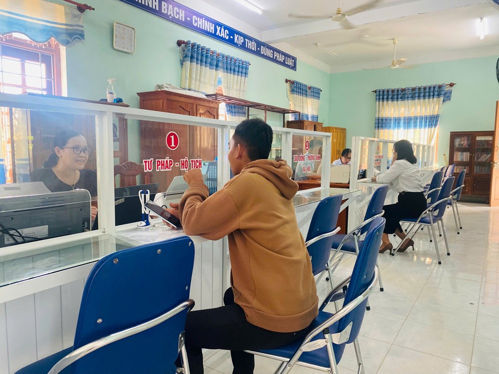 Phát huy tính chủ động trong hoạt động chính quyền địa phương hai cấp - ảnh 2