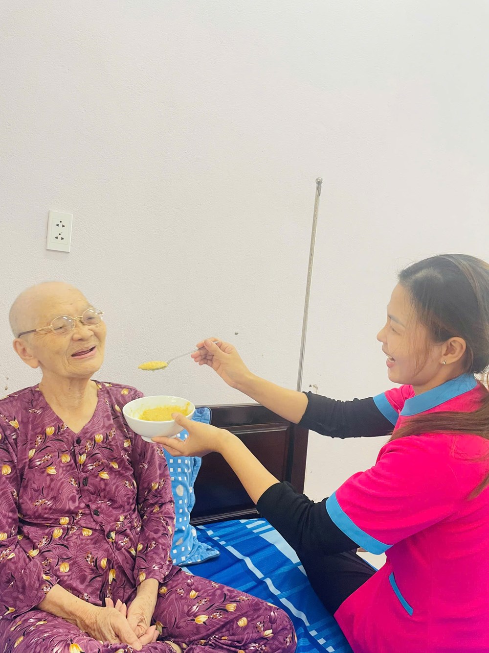 Ngôi nhà ấm áp, vui vẻ - ảnh 1