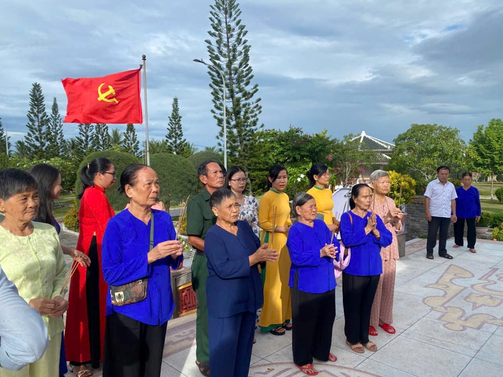 Ngôi nhà ấm áp, vui vẻ - ảnh 2