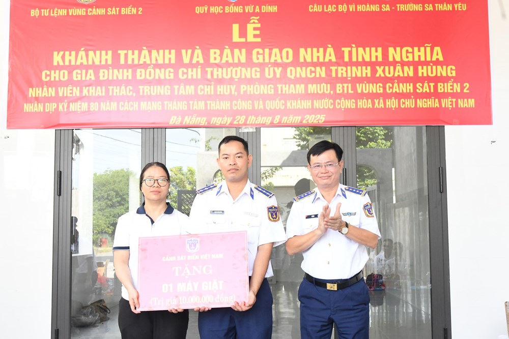 Khánh thành 2 nhà tình nghĩa cho quân nhân Vùng Cảnh sát biển 2 nhân dịp Quốc khánh 2.9 - ảnh 5