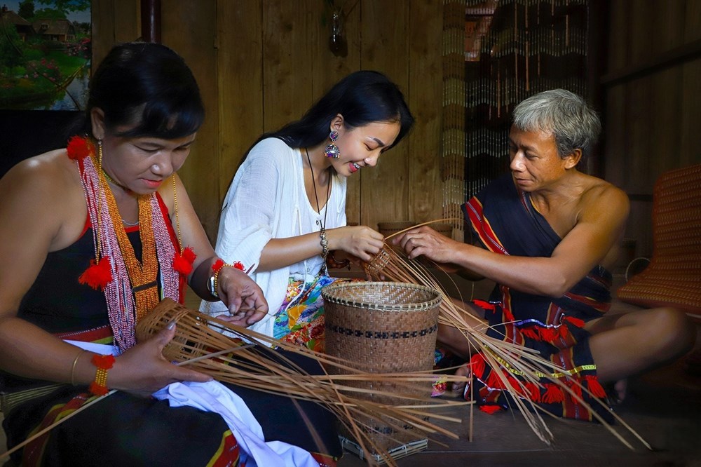 Đồng bào Ca Dong ở Cao Sơn làm du lịch cộng đồng - ảnh 8