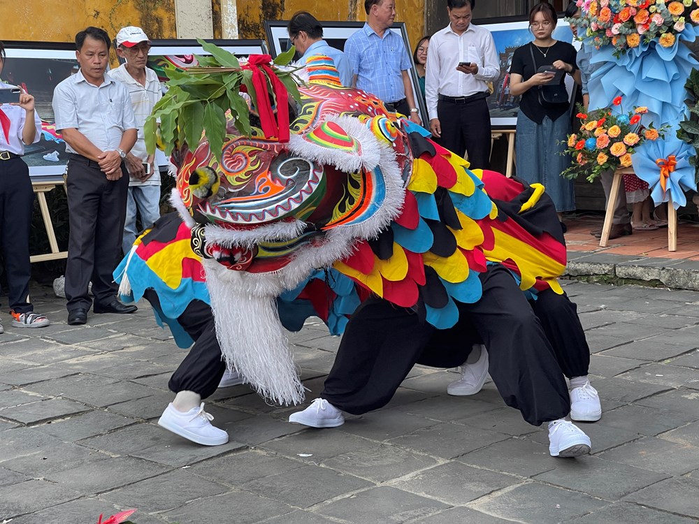 Rộn ràng hoạt động vui Trung thu cho thiếu nhi, tôn vinh di sản văn hóa - ảnh 9