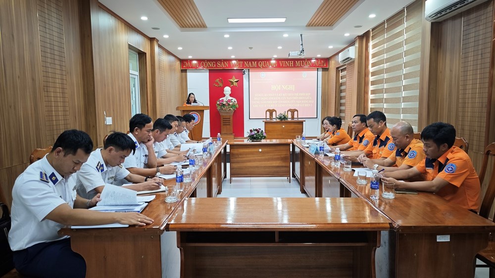 Sơ kết công tác thực hiện quy chế phối hợp hoạt động tìm kiếm cứu nạn trên biển - ảnh 1