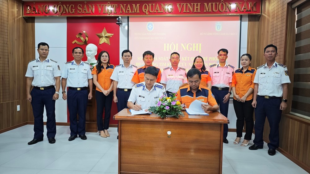 Sơ kết công tác thực hiện quy chế phối hợp hoạt động tìm kiếm cứu nạn trên biển - ảnh 3