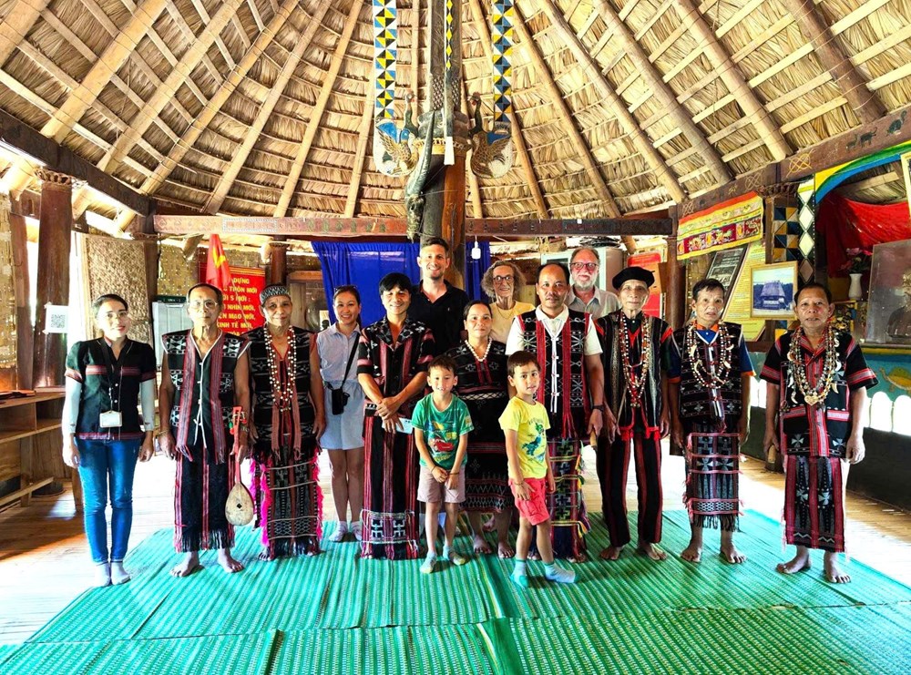 Trải nghiệm văn hóa Cơ Tu ở làng du lịch cộng đồng Bhơhôồng  - ảnh 3