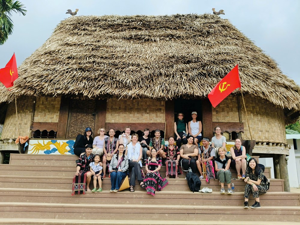 Trải nghiệm văn hóa Cơ Tu ở làng du lịch cộng đồng Bhơhôồng  - ảnh 1